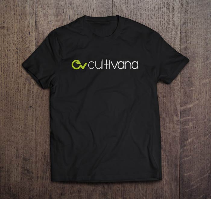 T-Shirt Color negra con logo horizontal de Cultivana
